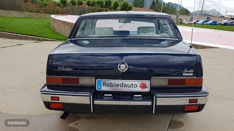 Usado Cadillac Seville 158 CV (116 kW) 1990 Azul Berlina