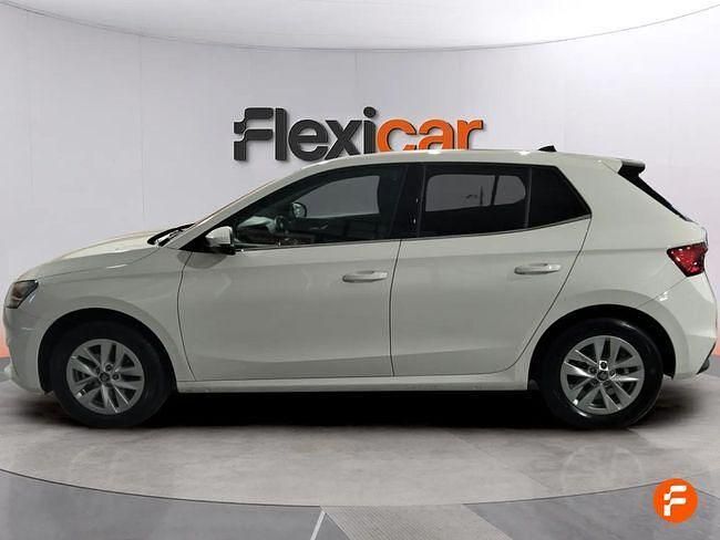 Usado Skoda Fabia 95 CV (69 kW) 2025 Blanco Utilitario