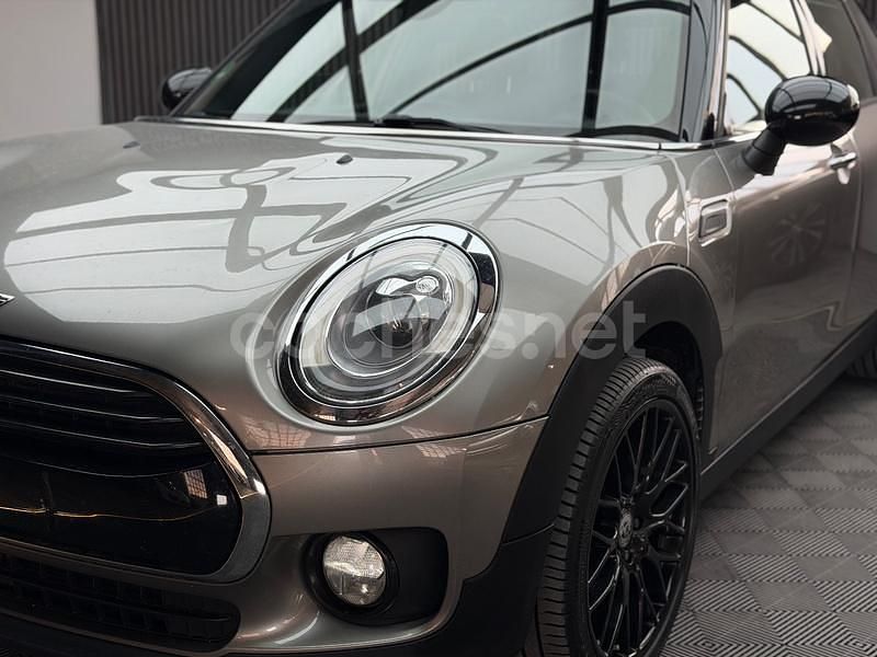 Usado Mini Cooper D Clubman 150 CV (110 kW) 2019 Gris / plata Familiar