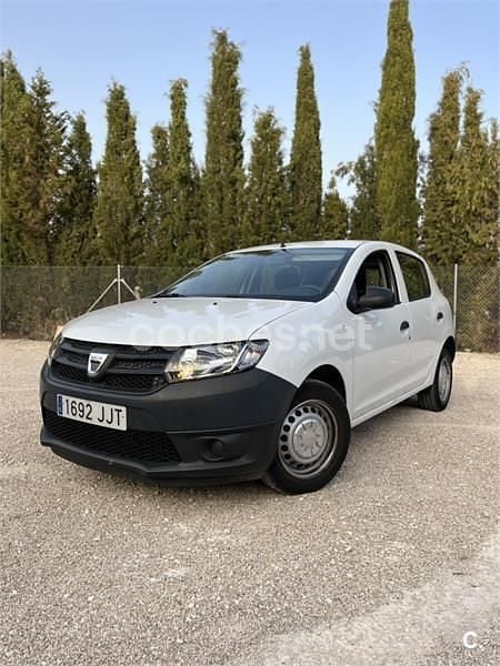 Blanco Usado 2015 Dacia Sandero Ambiance Berlina | 5750 € (Super precio) - Imagen 1/4