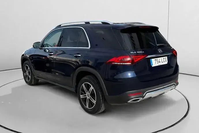 Usado Mercedes 180 245 CV (180 kW) 2019 Berlina