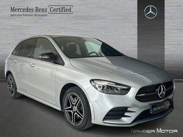 Usado Mercedes B250e 218 CV (160 kW) 2025 Plata hightech Monovolumen