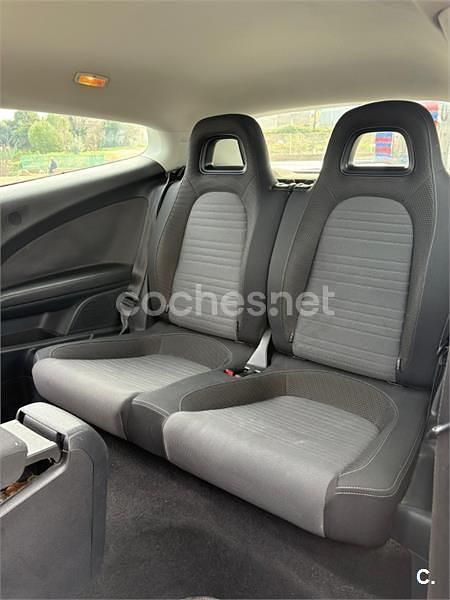 Usado VW Scirocco 122 CV (89 kW) 2011 Blanco Coupe