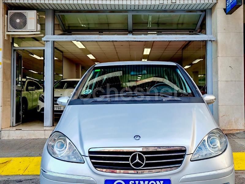 Käytetty Mercedes A180 Avantgarde 109 HP (80 kW) 2006 Harmaa Tila-auto