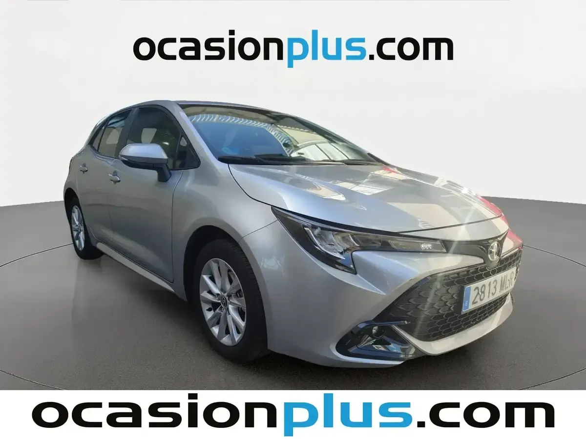 Usado Toyota Corolla Active 140 CV (102 kW) 2023 Gris Berlina