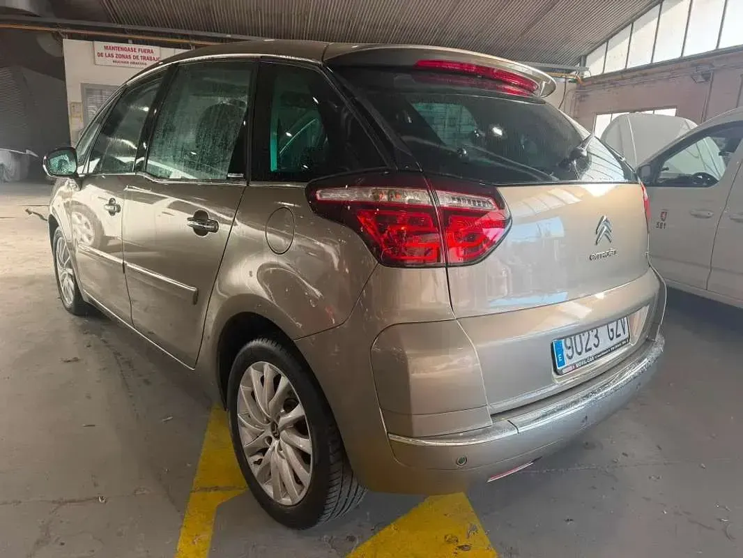 Usado Citroën C4 Picasso Exclusive 112 CV (82 kW) 2010 Beige Monovolumen