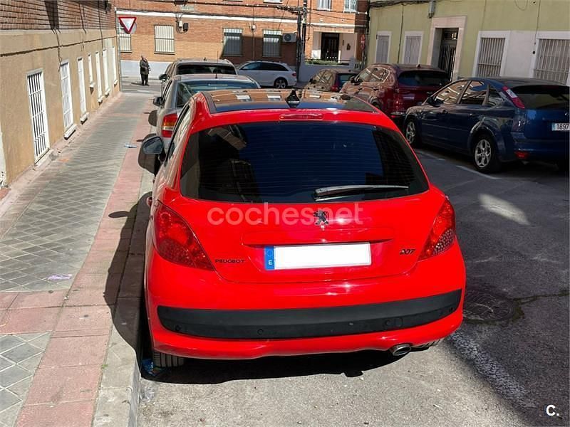 Usado Peugeot 207 Sport 95 CV (69 kW) 2008 Rojo Berlina