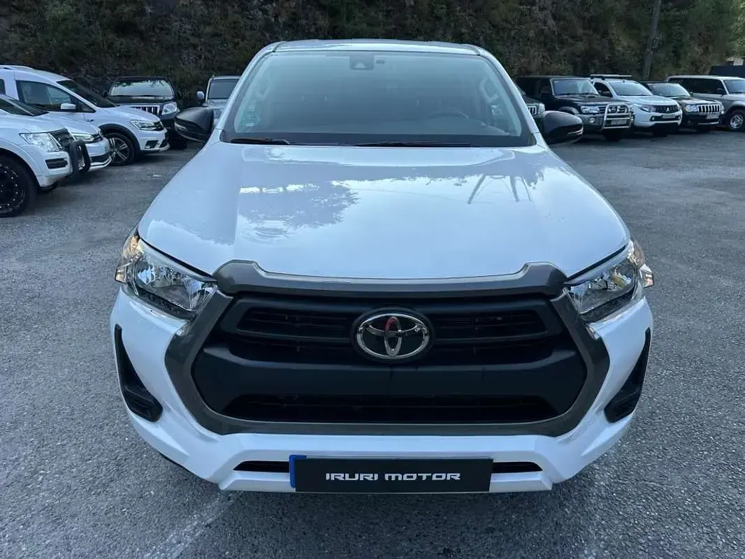 Nuevo Toyota HiLux 150 CV (110 kW) 2025 Blanco Pickup/Camioneta