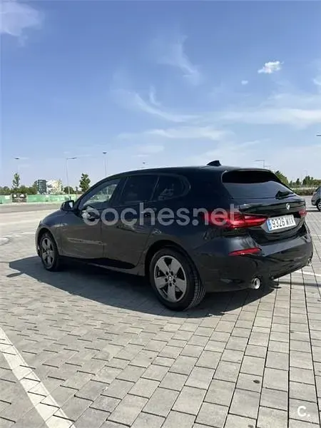 Usado BMW 118 150 CV (110 kW) 2020 Negro Berlina