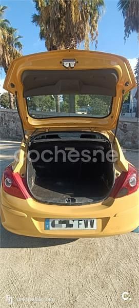 Usado Opel Corsa Essentia 75 CV (55 kW) 2007 Amarillo Berlina