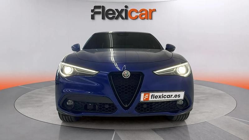 Usado Alfa Romeo Stelvio Sprint 190 CV (139 kW) 2022 Azul SUV