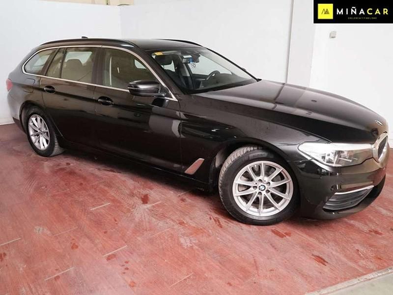 Usado BMW 520 Gran Turismo 184 CV (135 kW) 2018 Negro Berlina
