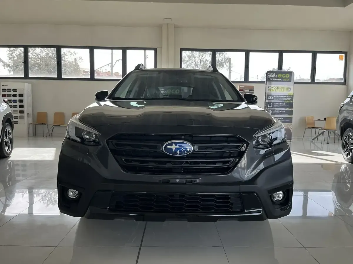 Nuevo Subaru Outback 169 CV (124 kW) 2025 Gris SUV
