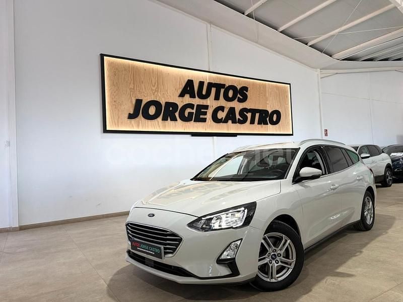 Usado Ford Focus Trend 120 CV (88 kW) 2022 Beige Familiar
