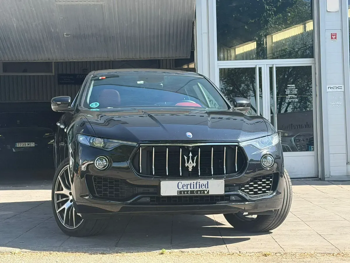 Usado Maserati Levante 275 CV (202 kW) 2016 Negro SUV