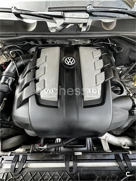 Usado VW Touareg 245 CV (180 kW) 2014 Gris / plata SUV