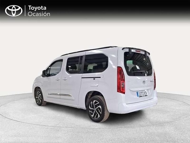 Usado Toyota Proace City Active 131 CV (96 kW) 2024 Blanco Monovolumen