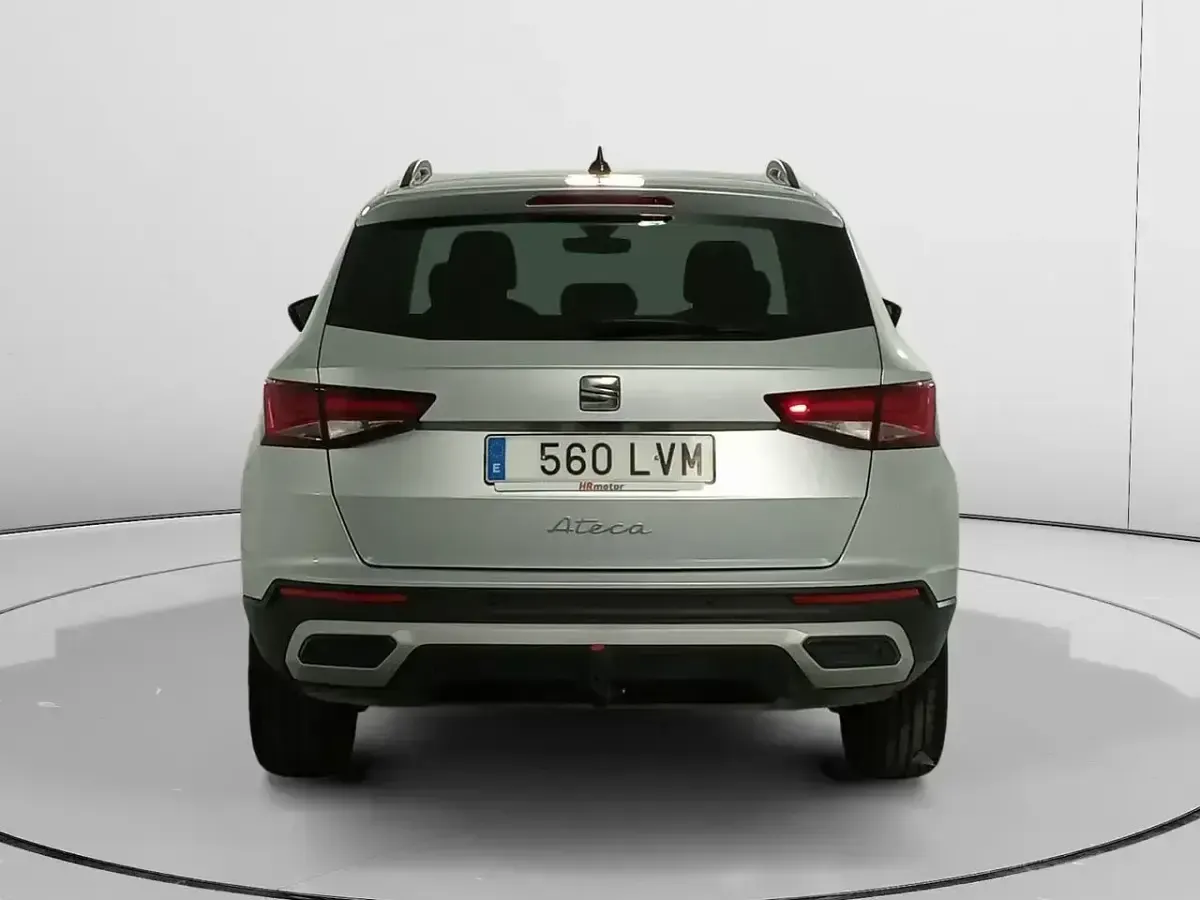 Usado Seat Ateca Style 150 CV (110 kW) 2021 Gris / plata SUV
