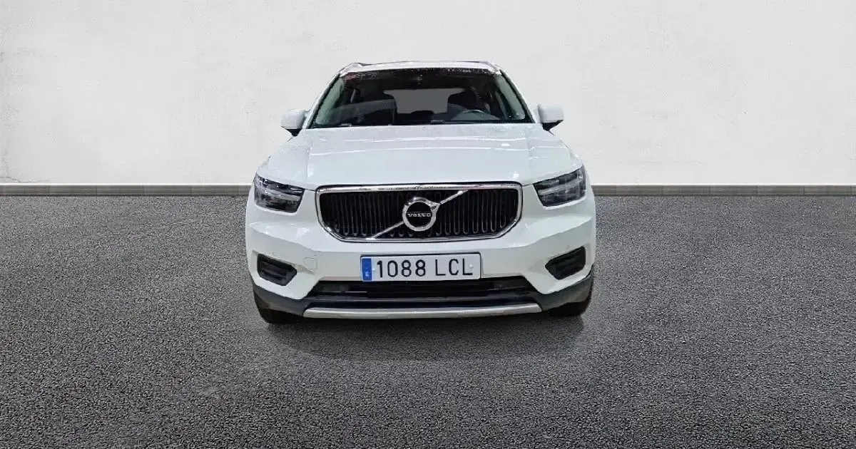 Käytetty Volvo XC40 Business Edition 190 HP (139 kW) 2019 Katumaasturi