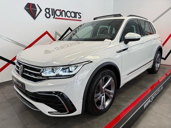 Usado VW Tiguan R-line 150 CV (110 kW) 2023 Gris SUV