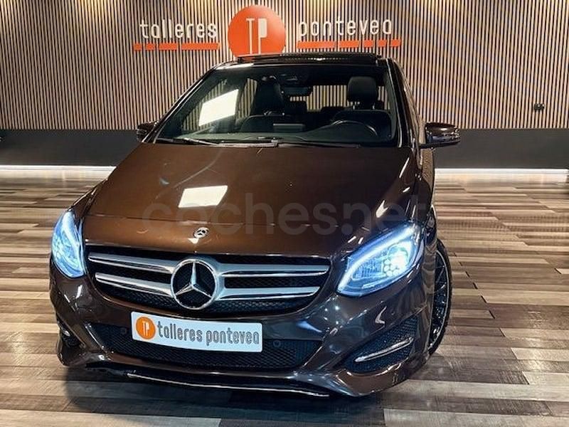 Usado Mercedes B200 136 CV (100 kW) 2019 Marrón Monovolumen