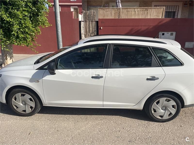 Blanco Usado 2011 Seat Ibiza ST Reference Familiar | 7500 € - Imagen 1/3