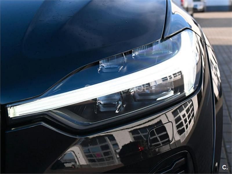 Usado Volvo XC60 Plus 197 CV (144 kW) 2023 Negro SUV