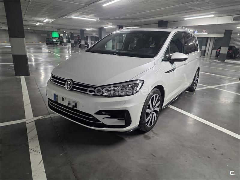 Usado VW Touran Sportline 150 CV (110 kW) 2019 Blanco Monovolumen