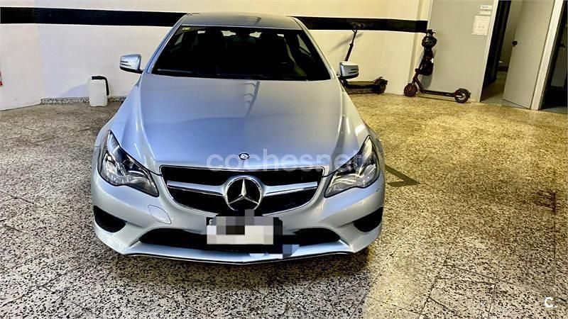 Gris / plata Usado 2015 Mercedes E220 Coupe | 15.300 € (Caro) - Imagen 1/4