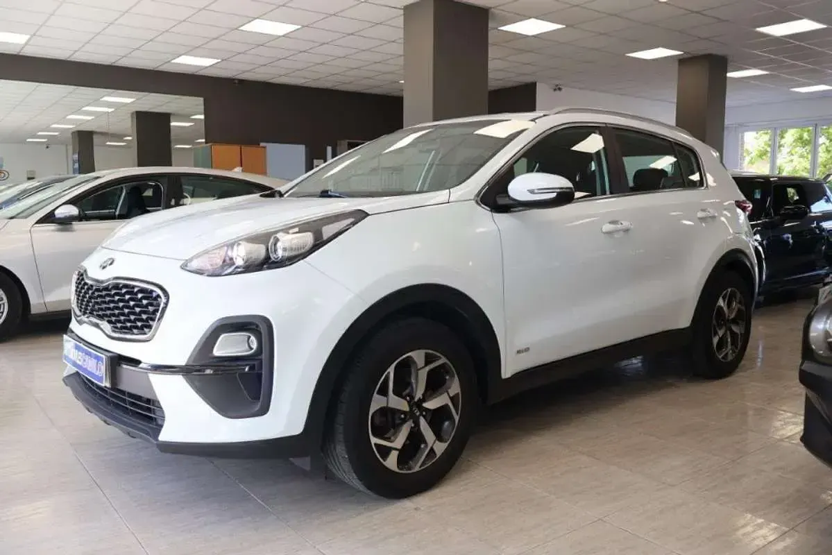 Usado Kia Sportage 136 CV (100 kW) 2021 Blanco SUV
