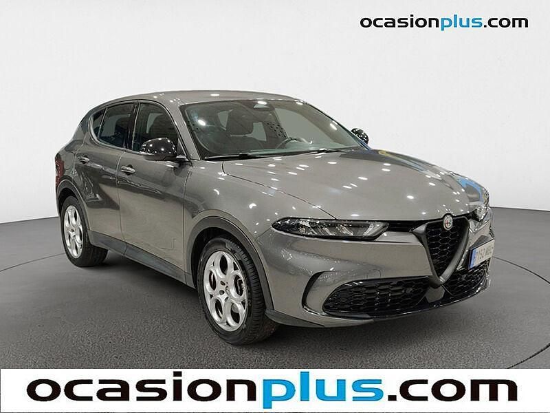 Usado Alfa Romeo Tonale Sprint 130 CV (95 kW) 2022 Gris SUV