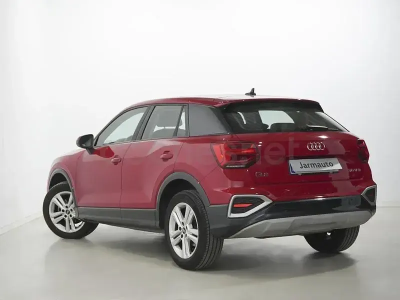 Usado Audi Q2 Advanced Plus 110 CV (80 kW) 2022 Rojo SUV
