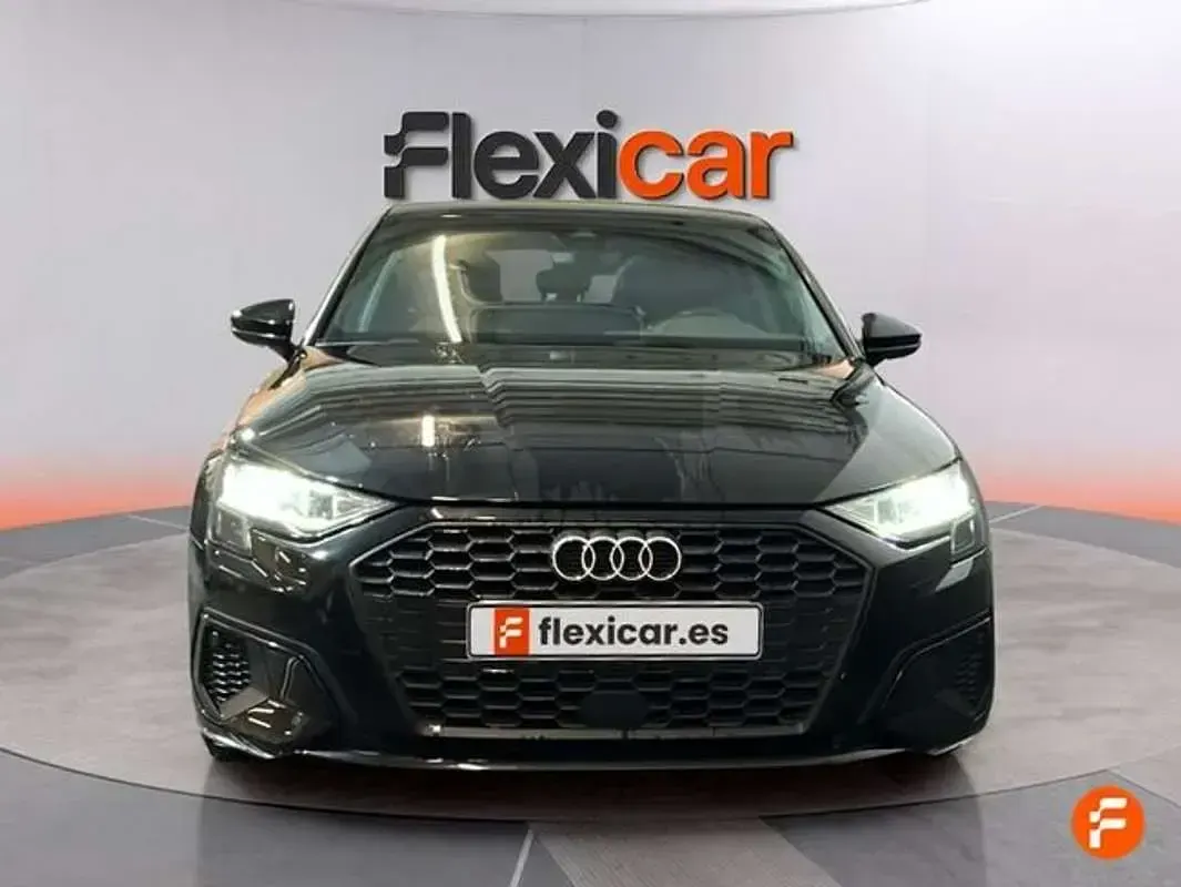 Usado Audi A3 Advanced Plus 110 CV (80 kW) 2023 Negro Berlina