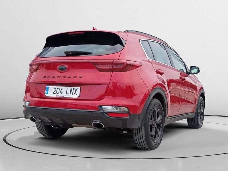 Usado Kia Sportage 136 CV (100 kW) 2021 Rojo SUV