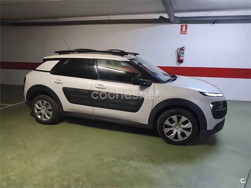 Usado Citroën C4 Live 82 CV (60 kW) 2017 Blanco Berlina