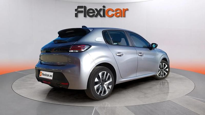 Usado Peugeot 208 Active 102 CV (75 kW) 2024 Gris Utilitario