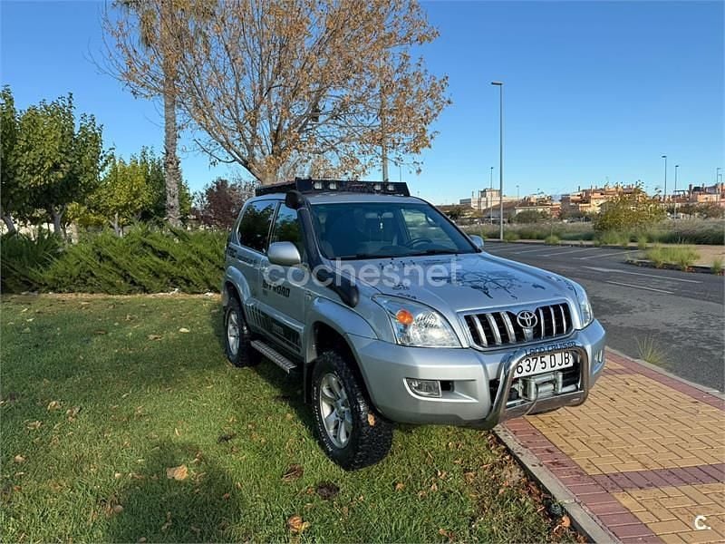 Gris / plata Usado 2005 Toyota Land Cruiser SUV | 21.500 € (Precio justo) - Imagen 1/4