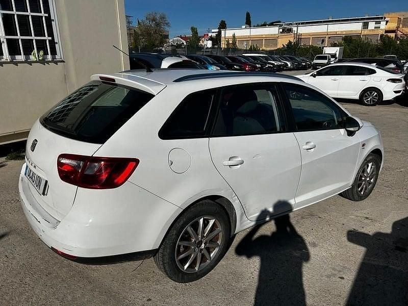 Usado Seat Ibiza Style 105 CV (77 kW) 2012 Blanco