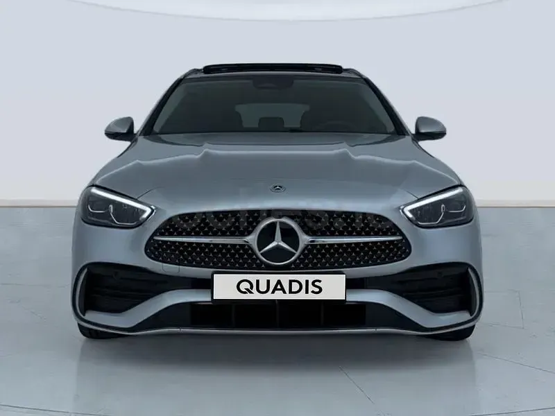 Usado Mercedes C220 200 CV (147 kW) 2025 Gris / plata Familiar