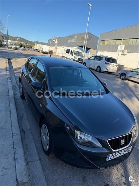 Usado Seat Ibiza Copa 75 CV (55 kW) 2012 Gris / plata Berlina