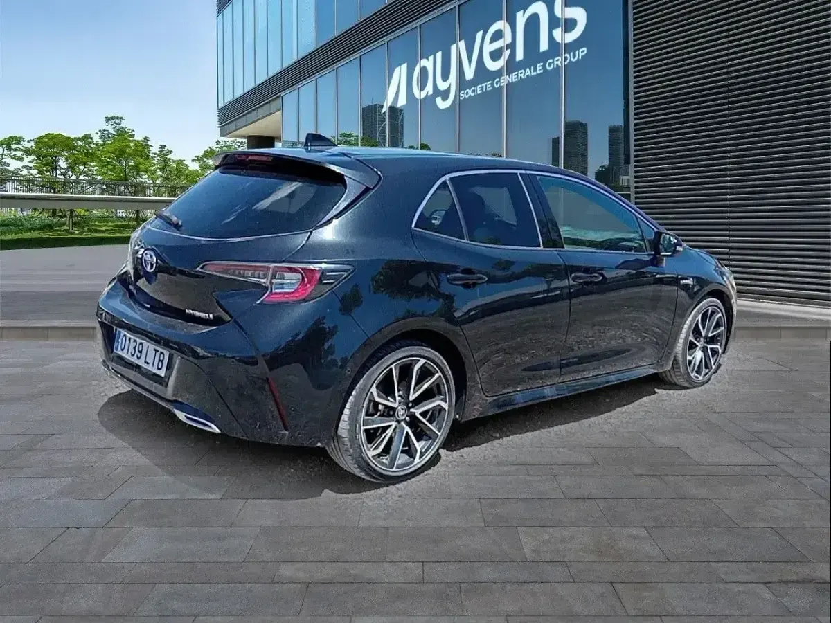 Usado Toyota Corolla Advance 184 CV (135 kW) 2021 Negro Berlina