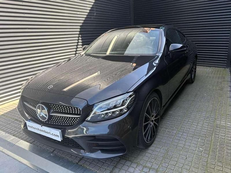 Usado Mercedes C220 194 CV (142 kW) 2021 Gris Coupe
