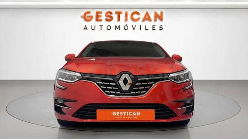 Usado Renault Mégane Intens 162 CV (119 kW) 2022 Rojo Berlina