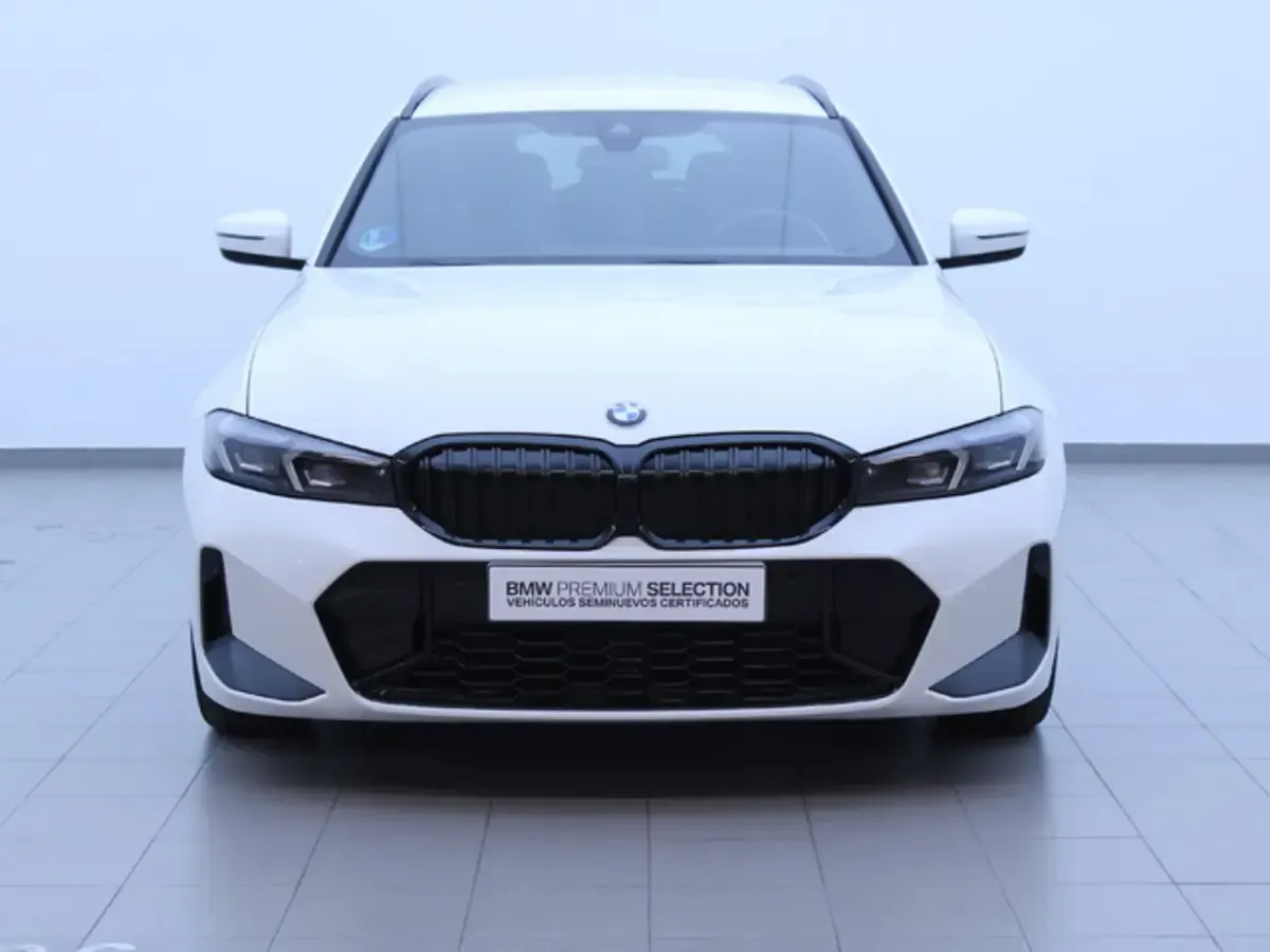 Usado BMW 320 Comfort Edition 190 CV (139 kW) 2025 Blanco Familiar
