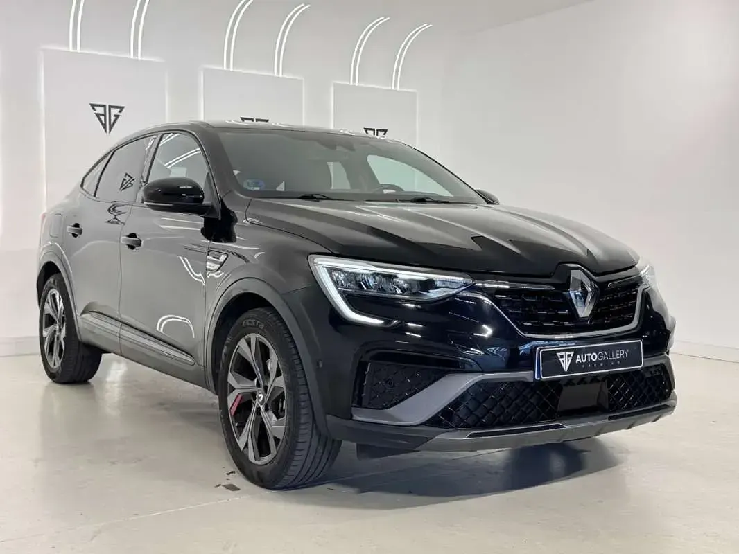 Usado Renault Arkana R.S. 145 CV (106 kW) 2022 Negro SUV