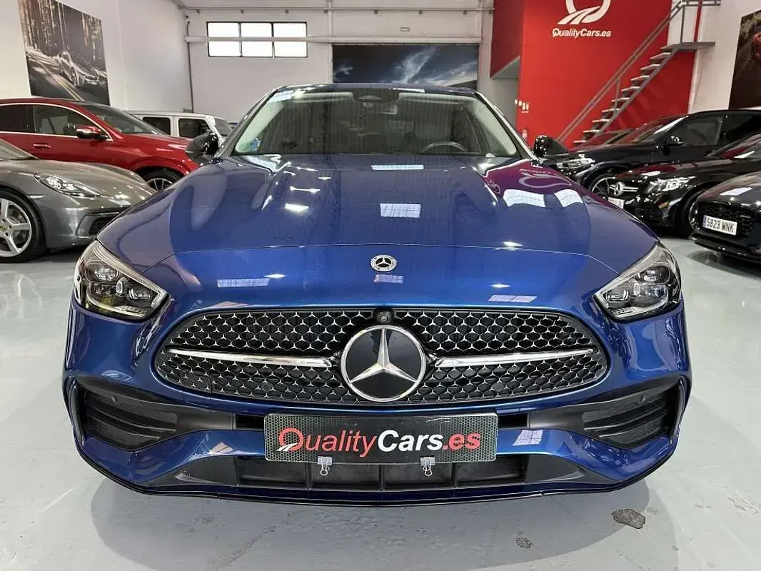 Usado Mercedes C220 200 CV (147 kW) 2023 Azul Berlina