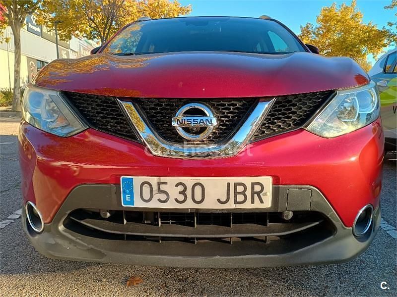 Usado Nissan Qashqai 360º 110 CV (80 kW) 2014 Granate SUV
