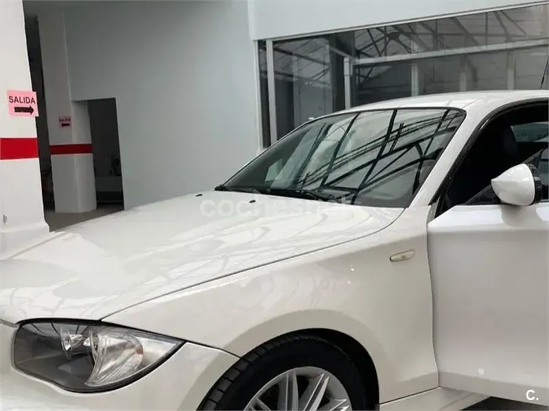Usado BMW 118 143 CV (105 kW) 2007 Blanco Utilitario