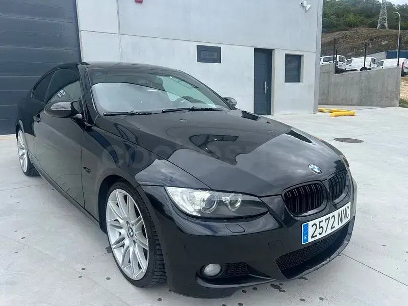 Usado BMW 320 Sport Line 177 CV (130 kW) 2008 Negro Coupe