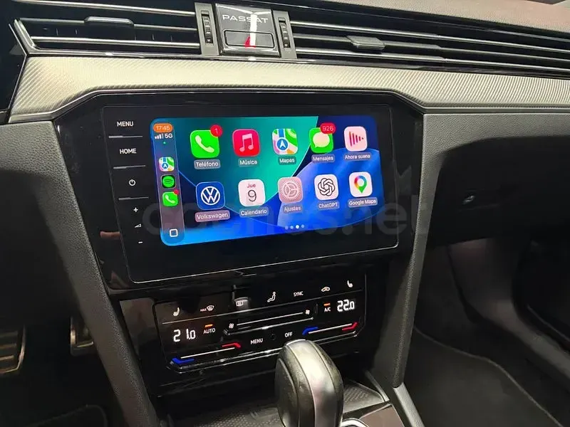 Usado VW Passat R-line 150 CV (110 kW) 2024 Negro Familiar
